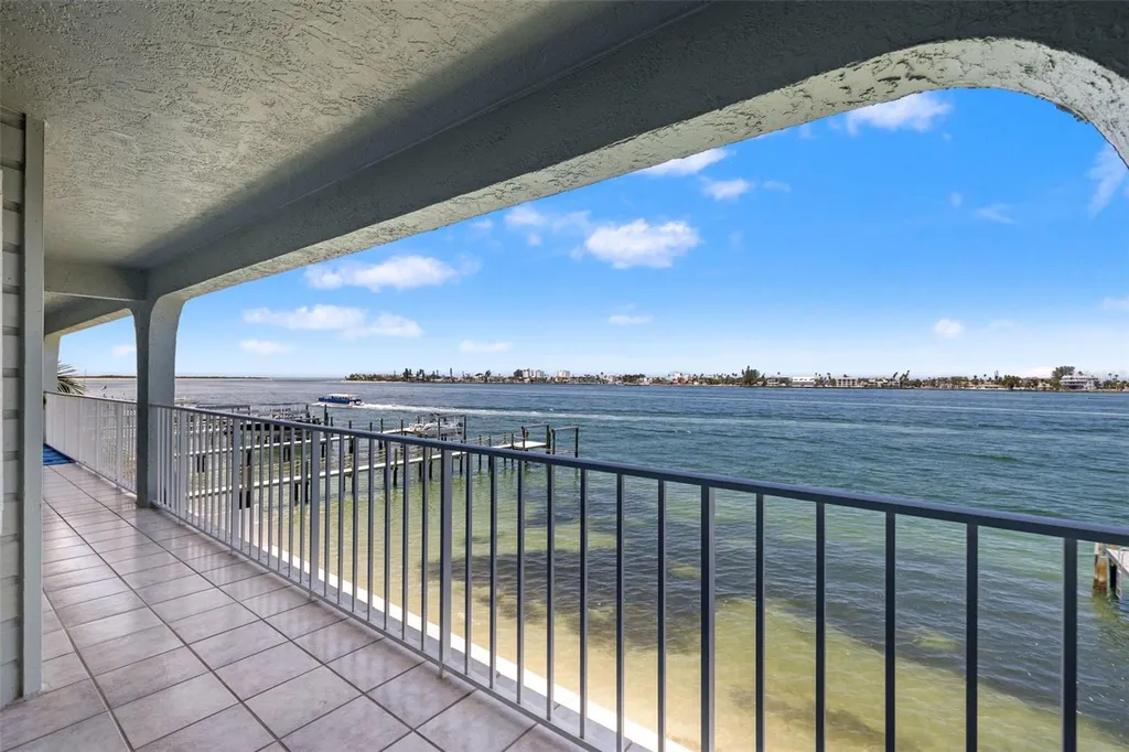 380 8th Avenue N Tierra Verde FL 33715