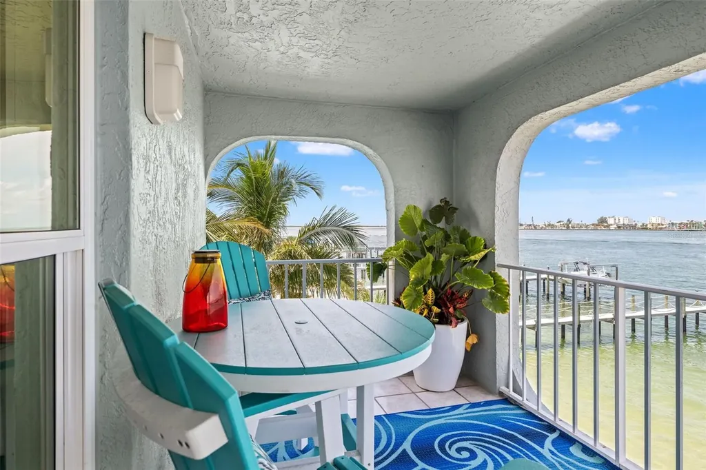 380 8th Avenue N Tierra Verde FL 33715