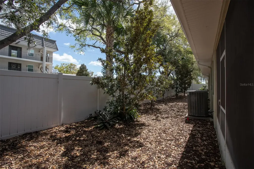 9719 Taylor Rose Lane Seminole FL 33777