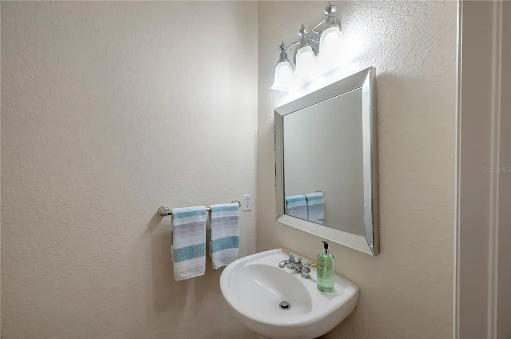 9719 Taylor Rose Lane Seminole FL 33777