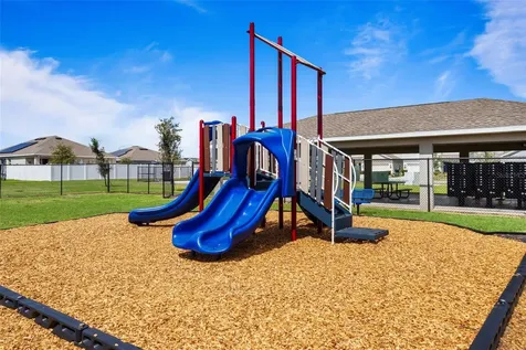 942 Jackson Avenue Davenport FL 33837