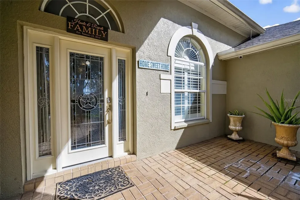 15020 Eaglerise Drive Lithia FL 33547