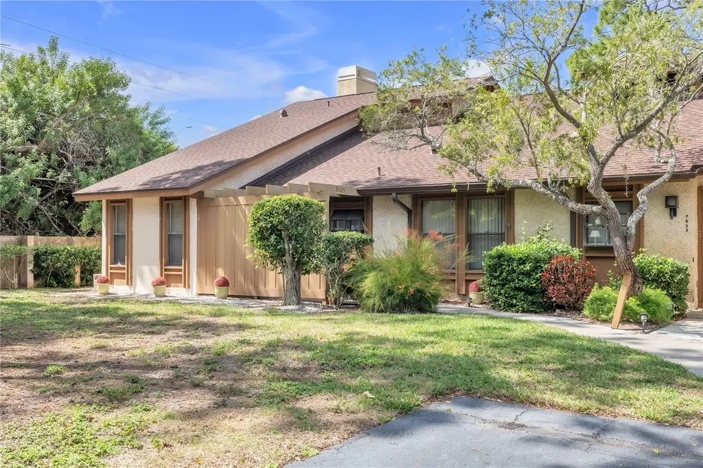 7625 4th Avenue W Bradenton FL 34209