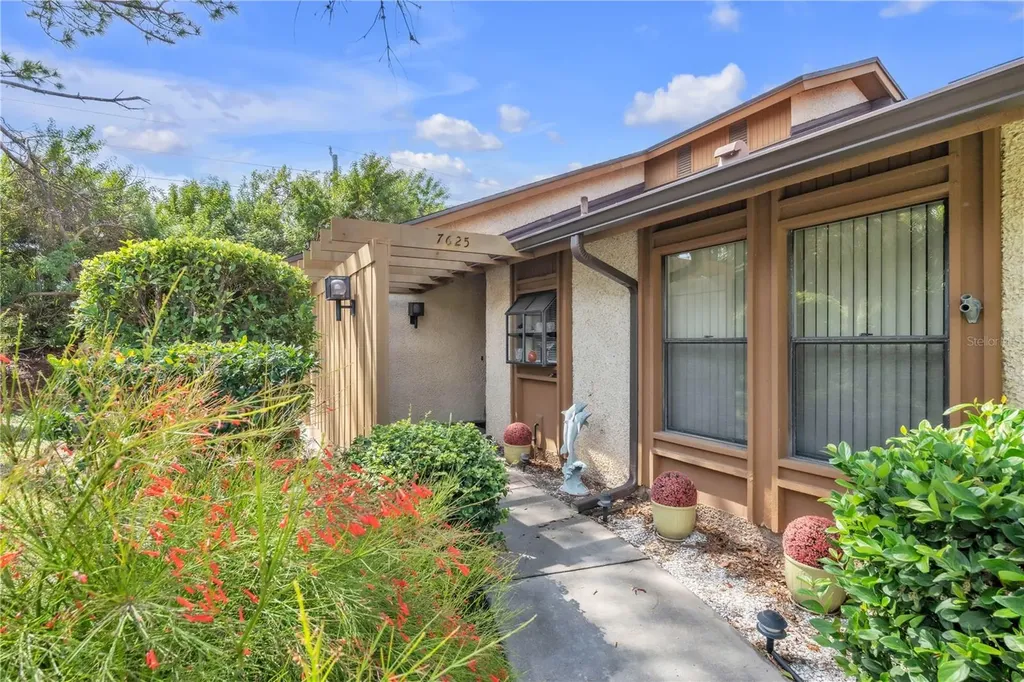 7625 4th Avenue W Bradenton FL 34209