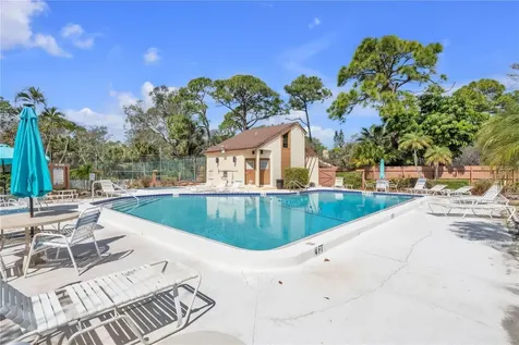 7625 4th Avenue W Bradenton FL 34209