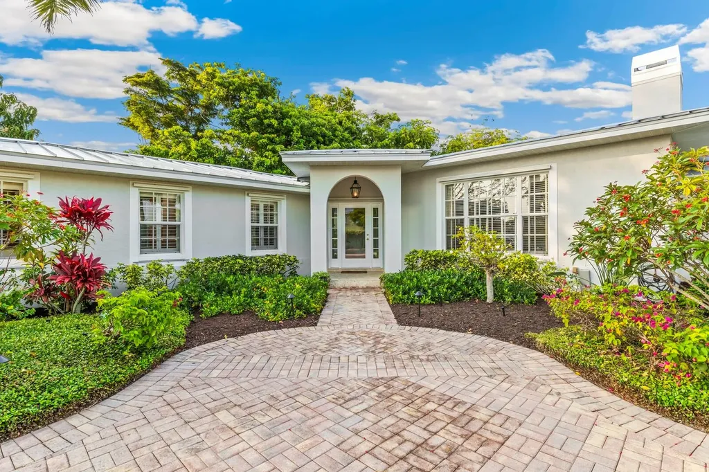 252 Waterways Avenue Boca Grande FL 33921