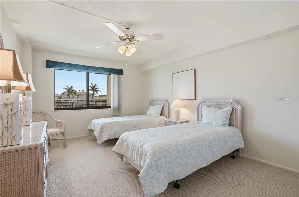 840 The Esplanade N Venice FL 34285