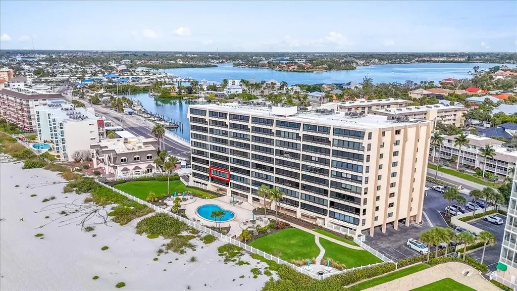 840 The Esplanade N Venice FL 34285