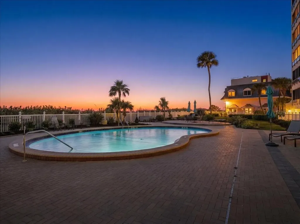 840 The Esplanade N Venice FL 34285