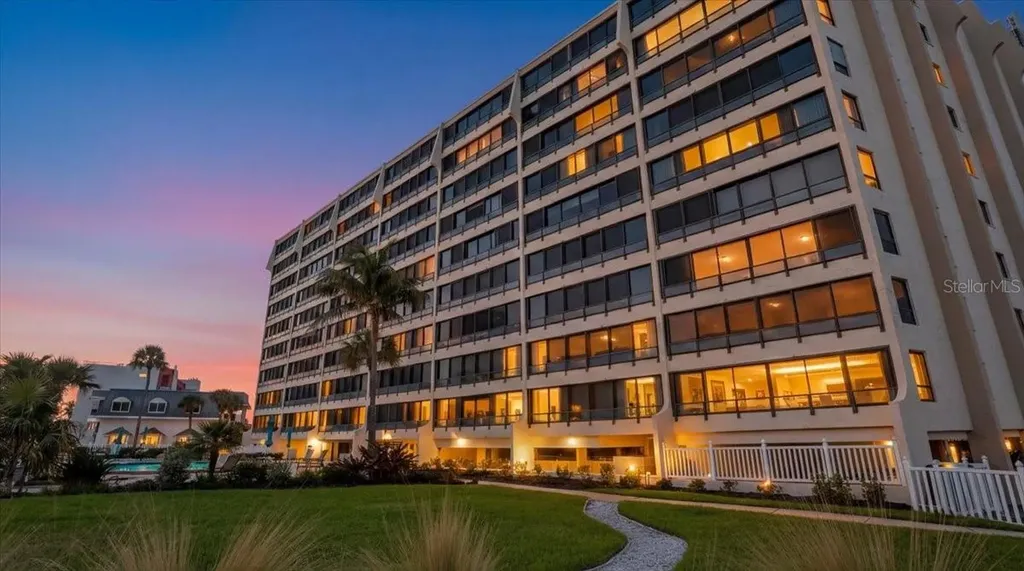 840 The Esplanade N Venice FL 34285