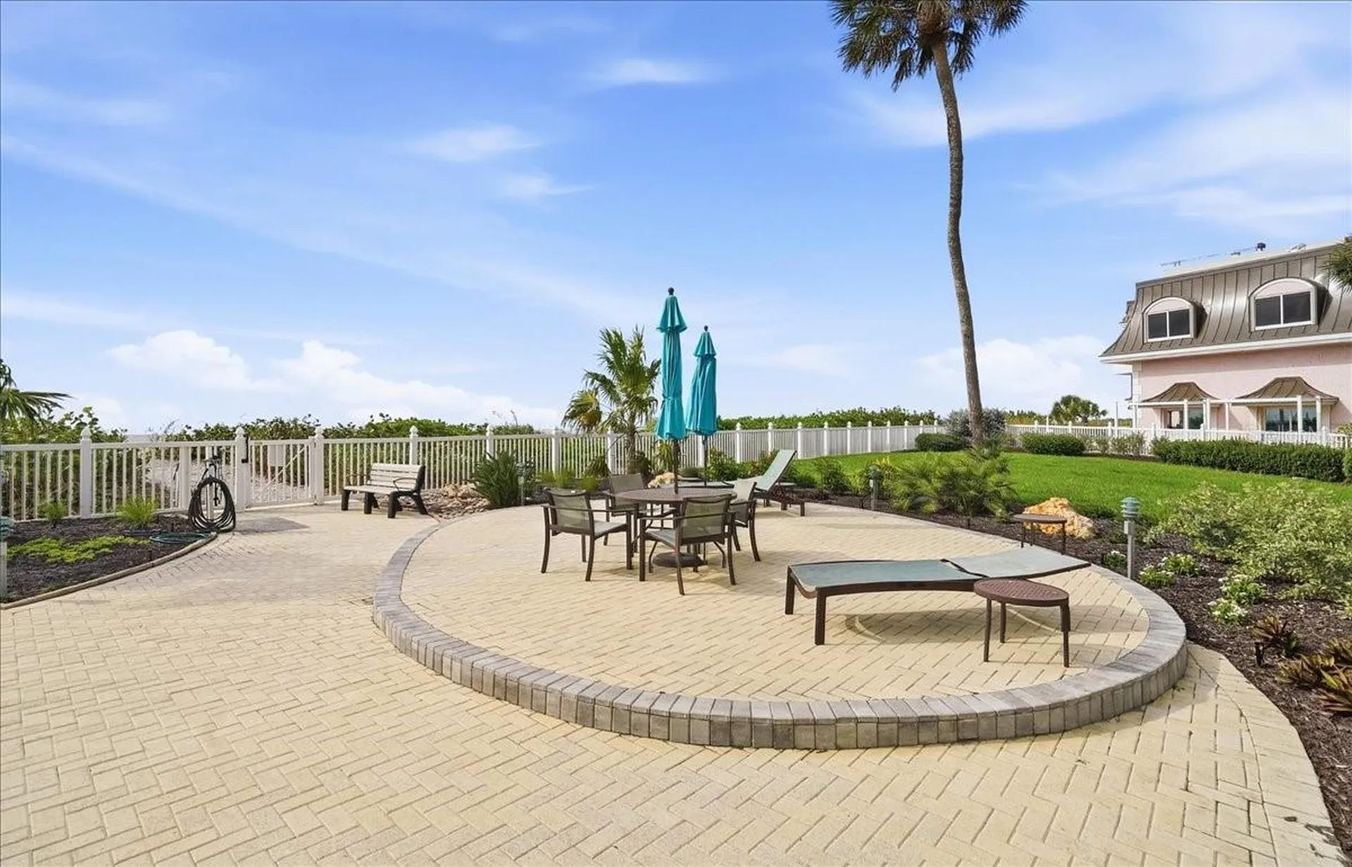 840 The Esplanade N Venice FL 34285