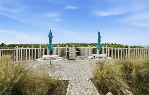 840 The Esplanade N Venice FL 34285