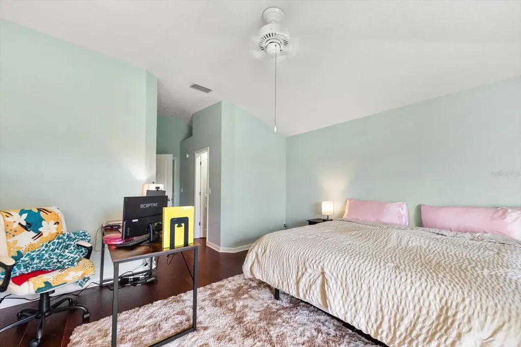 108 Brent Circle Oldsmar FL 34677