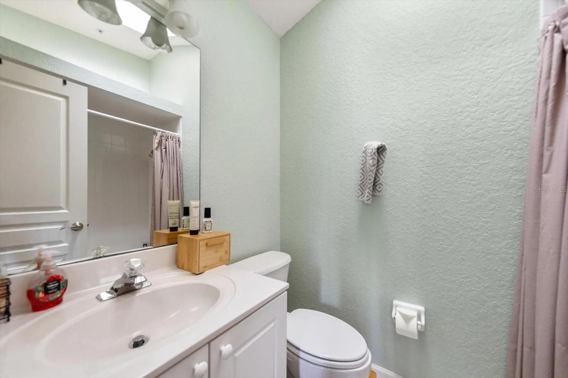 108 Brent Circle Oldsmar FL 34677