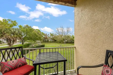 108 Brent Circle Oldsmar FL 34677