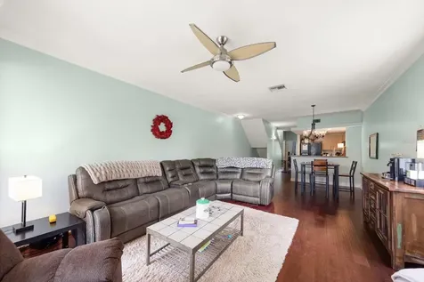 108 Brent Circle Oldsmar FL 34677