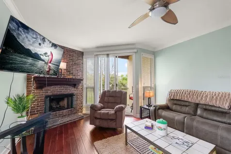 108 Brent Circle Oldsmar FL 34677