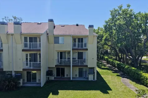 108 Brent Circle Oldsmar FL 34677