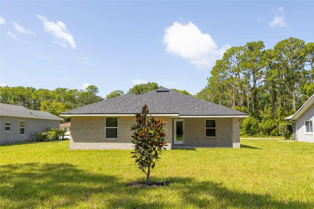 7 Ullynn Place Palm Coast FL 32164