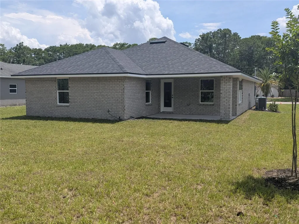 7 Ullynn Place Palm Coast FL 32164