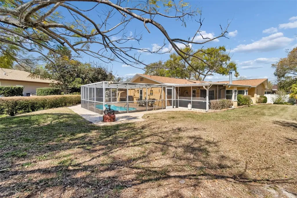 1807 Oak Forest Drive S Clearwater FL 33759