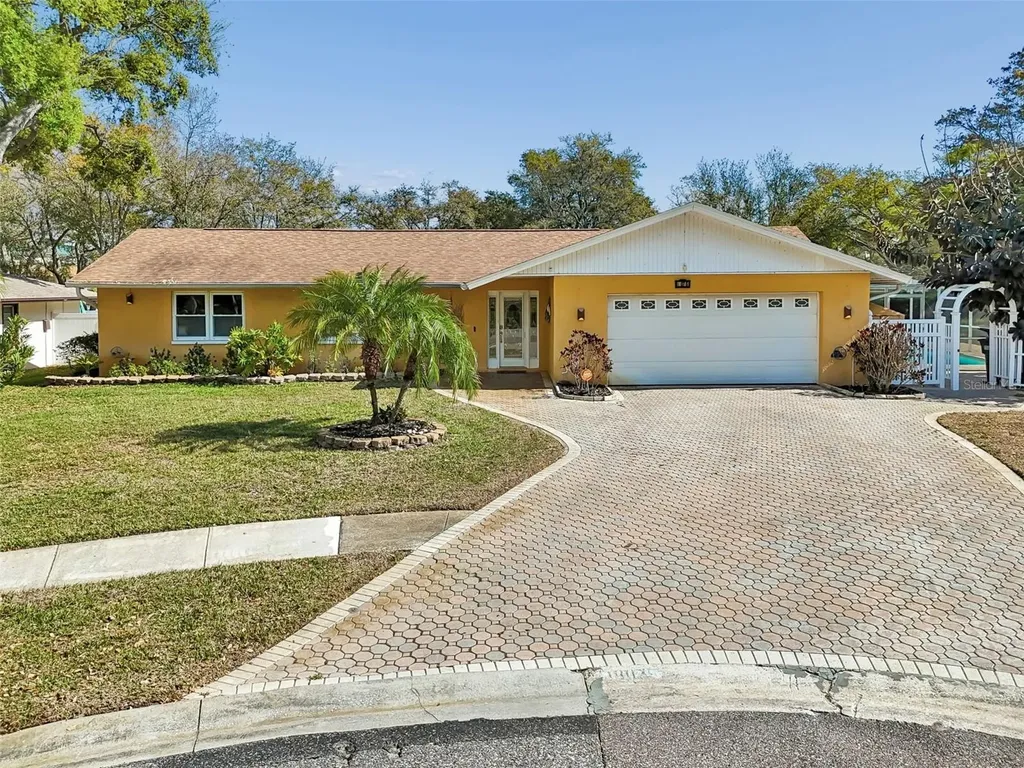 1807 Oak Forest Drive S Clearwater FL 33759