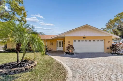 1807 Oak Forest Drive S Clearwater FL 33759