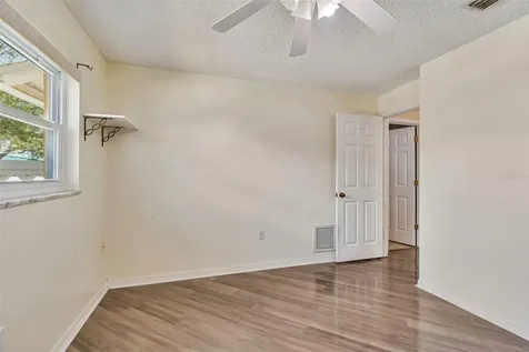 1807 Oak Forest Drive S Clearwater FL 33759