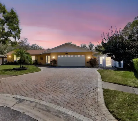 1807 Oak Forest Drive S Clearwater FL 33759