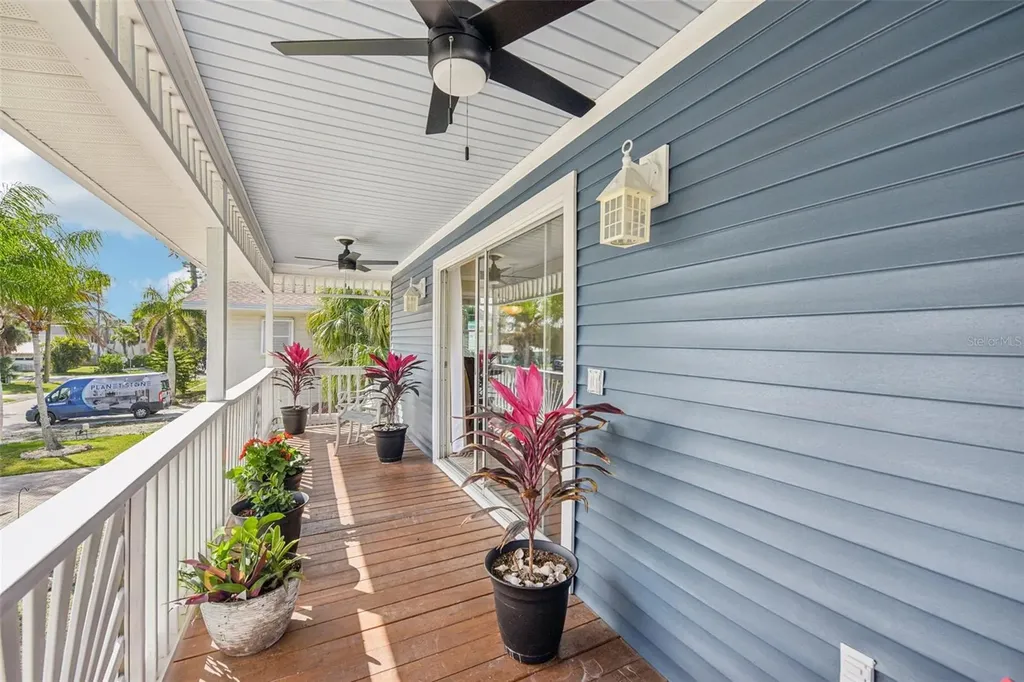 2908 Avenue C Holmes Beach FL 34217