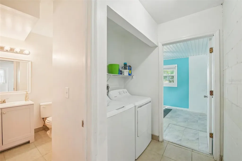2908 Avenue C Holmes Beach FL 34217