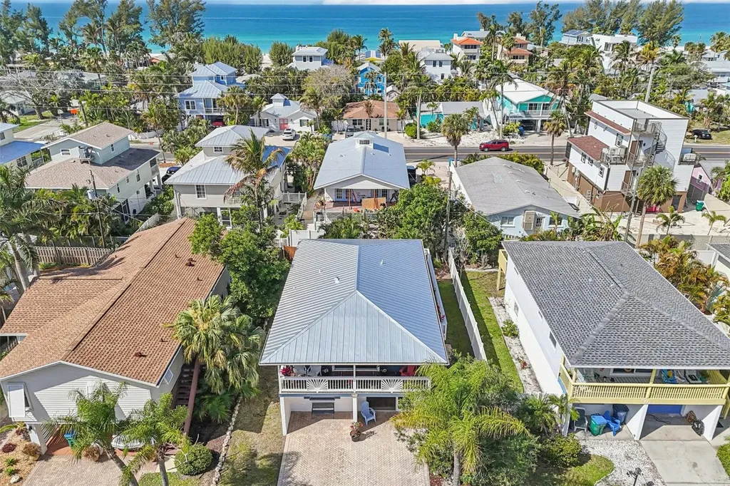 2908 Avenue C Holmes Beach FL 34217