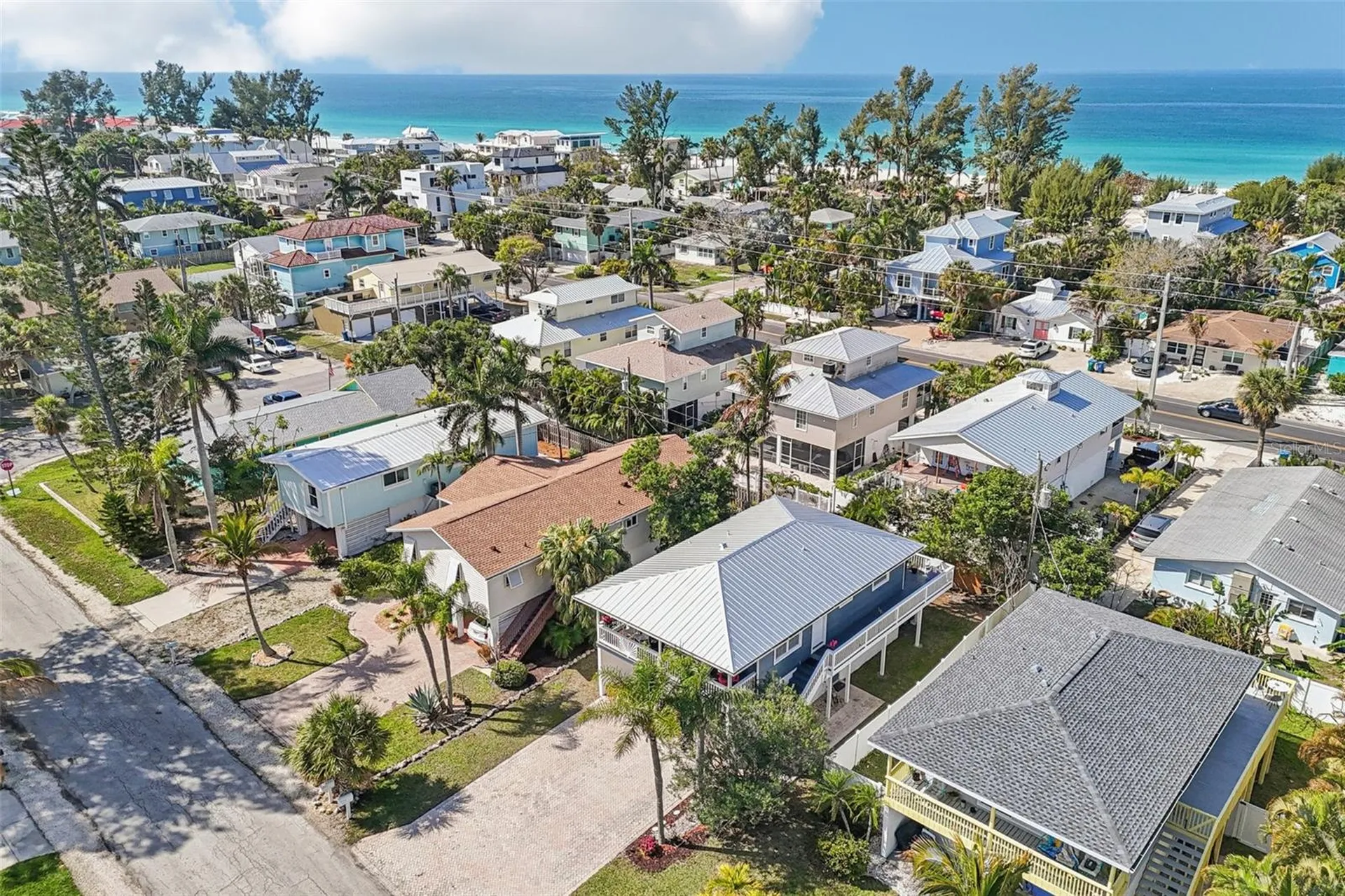 2908 Avenue C Holmes Beach FL 34217