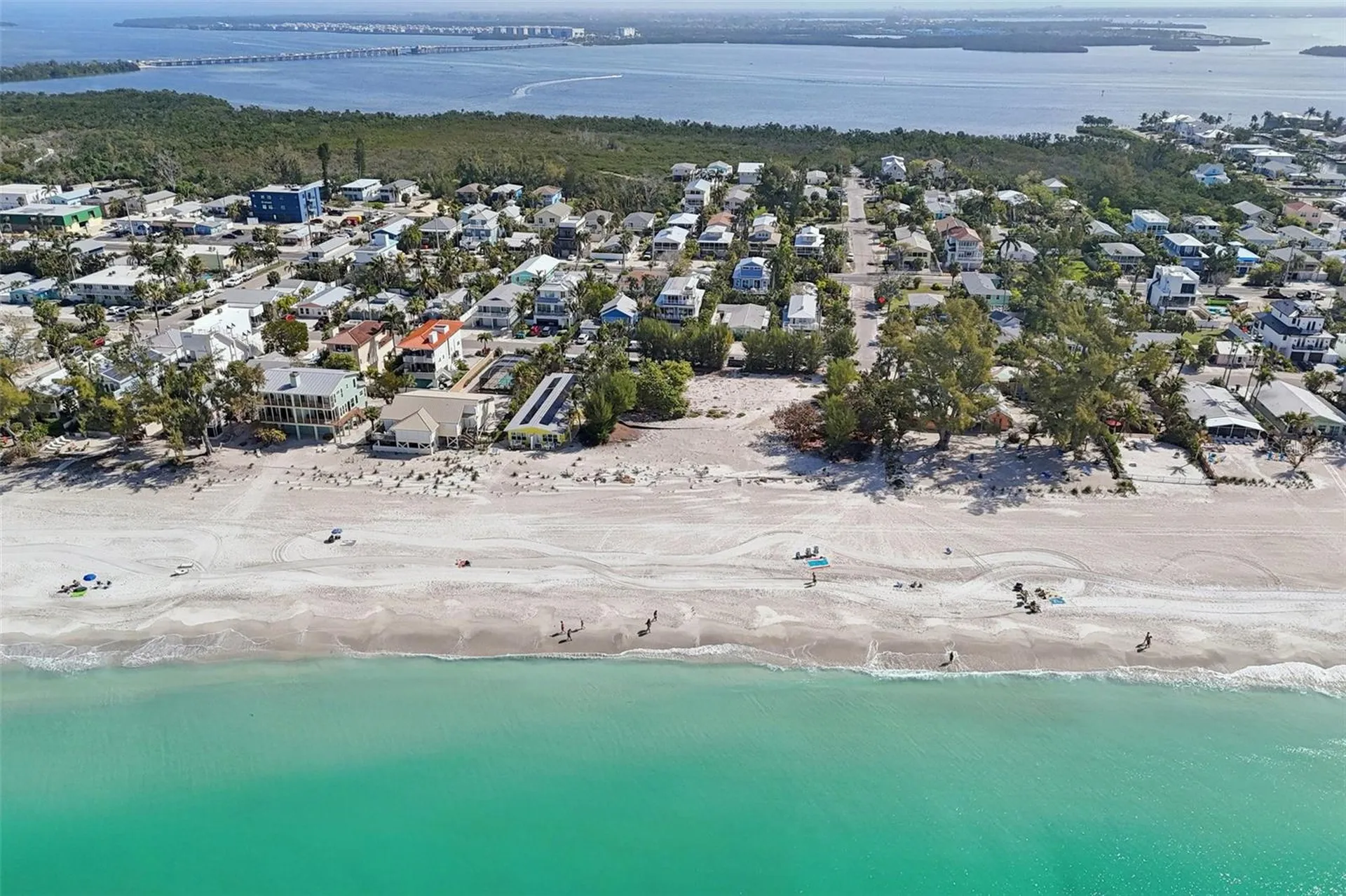 2908 Avenue C Holmes Beach FL 34217