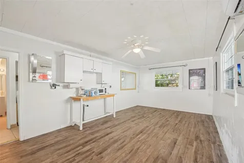 2908 Avenue C Holmes Beach FL 34217