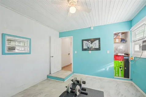 2908 Avenue C Holmes Beach FL 34217