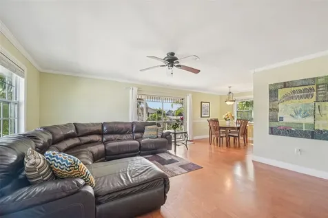 2908 Avenue C Holmes Beach FL 34217