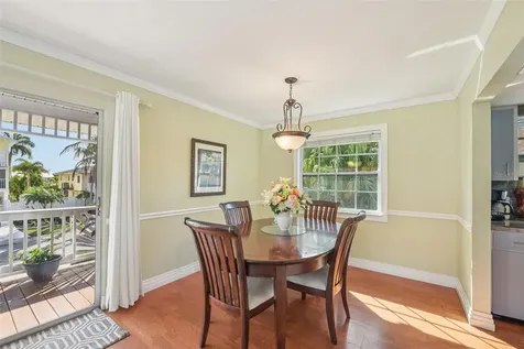 2908 Avenue C Holmes Beach FL 34217