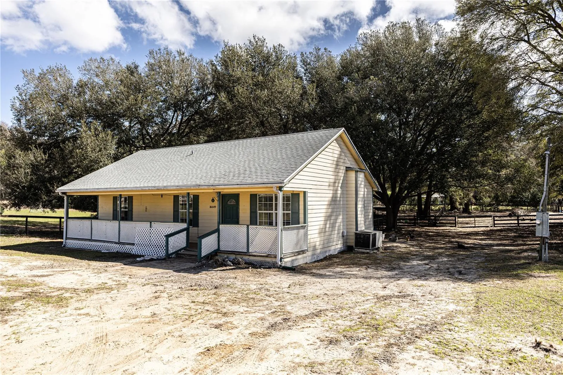 16649 SE 23rd Avenue Summerfield FL 34491