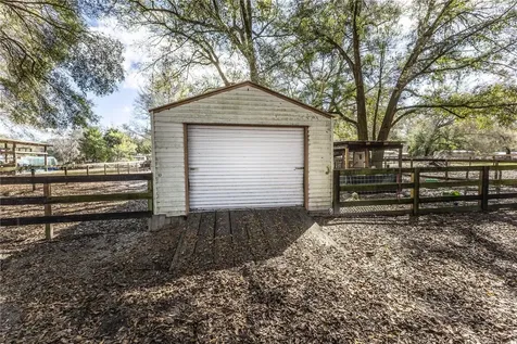16649 SE 23rd Avenue Summerfield FL 34491