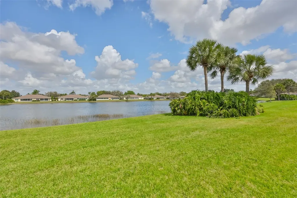 2308 Brookfield Greens Circle Sun City Center FL 33573