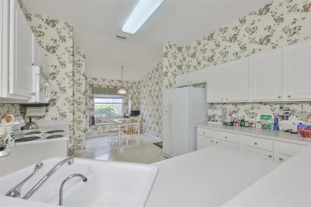 2308 Brookfield Greens Circle Sun City Center FL 33573