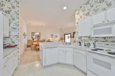 2308 Brookfield Greens Circle Sun City Center FL 33573