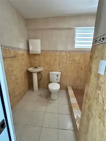151 Avenue Manuel Fernández Juncos Toa Alta PR 00953