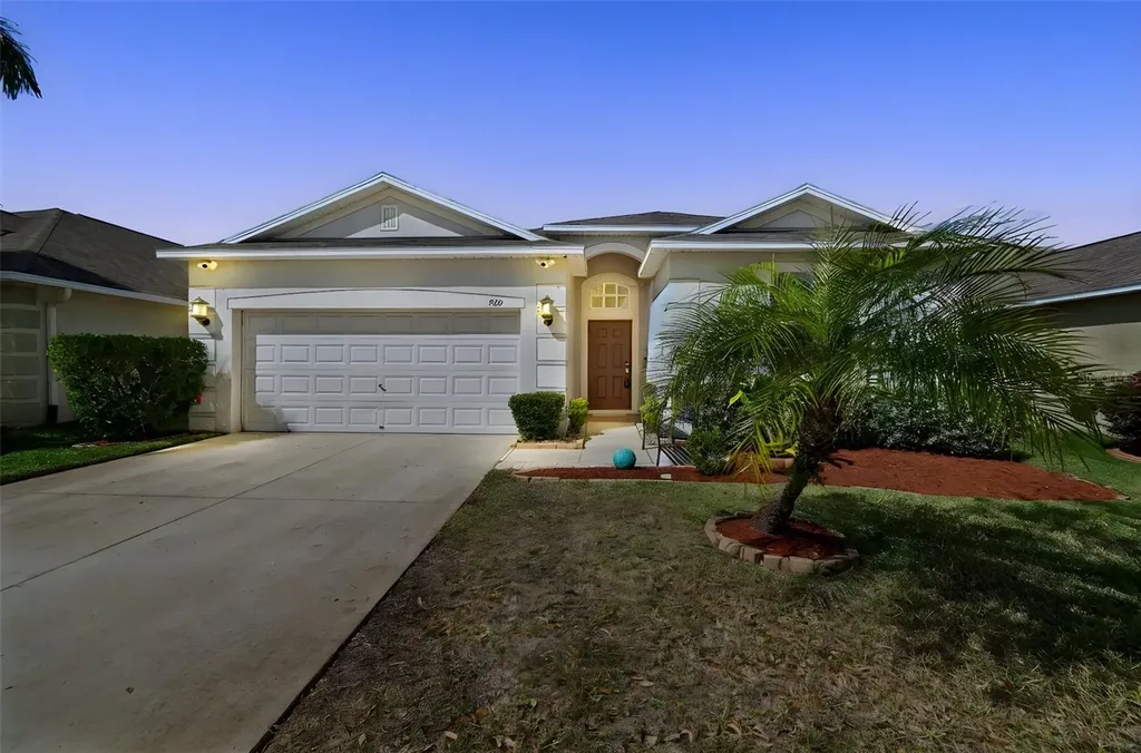 920 Peregrine Hill Place Ruskin FL 33570