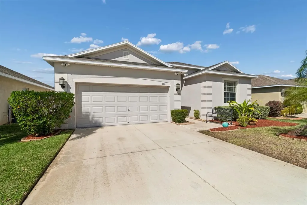 920 Peregrine Hill Place Ruskin FL 33570