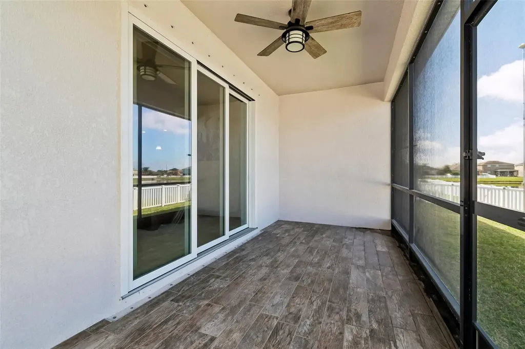 920 Peregrine Hill Place Ruskin FL 33570