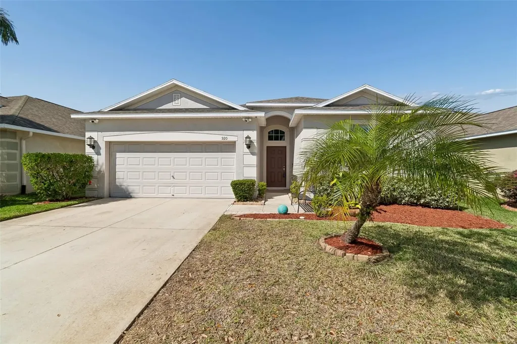 920 Peregrine Hill Place Ruskin FL 33570