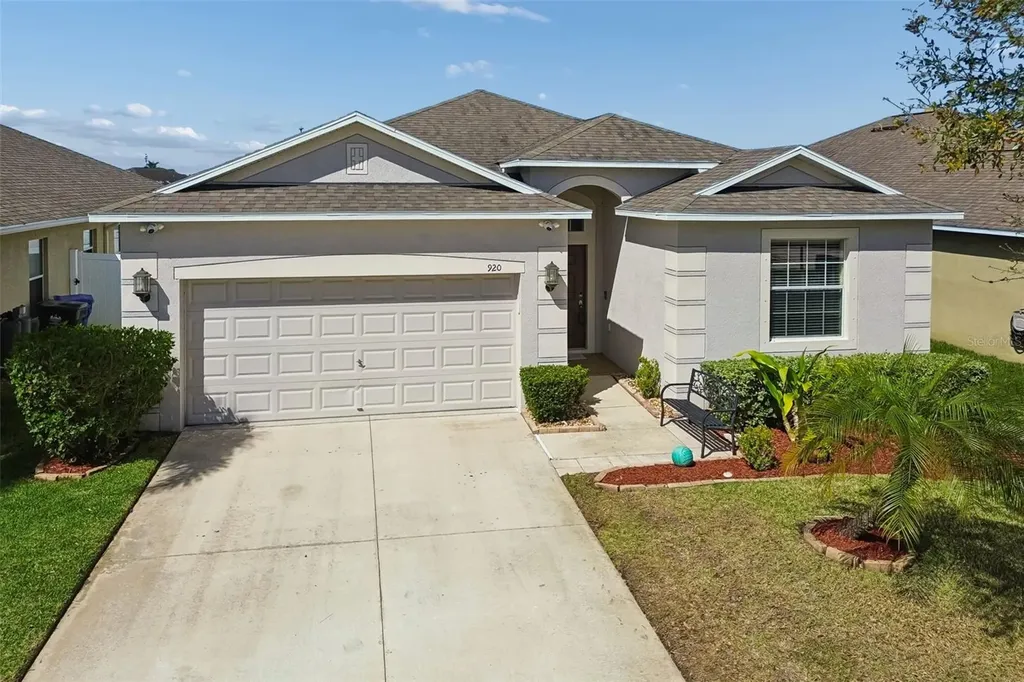920 Peregrine Hill Place Ruskin FL 33570