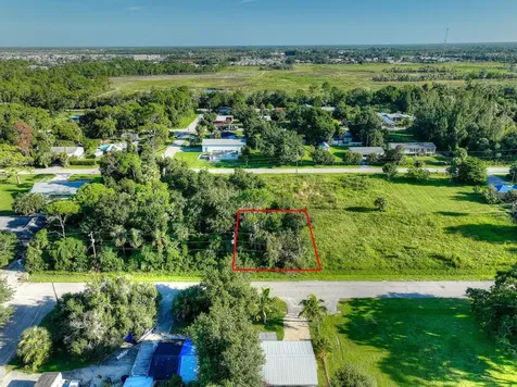 458 Capitol Street North Fort Myers FL 33903